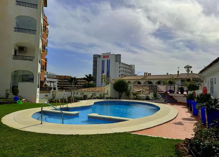 Terraza Y Vistas En Carihuela Erisa 2 A 100 Metros De La Playa