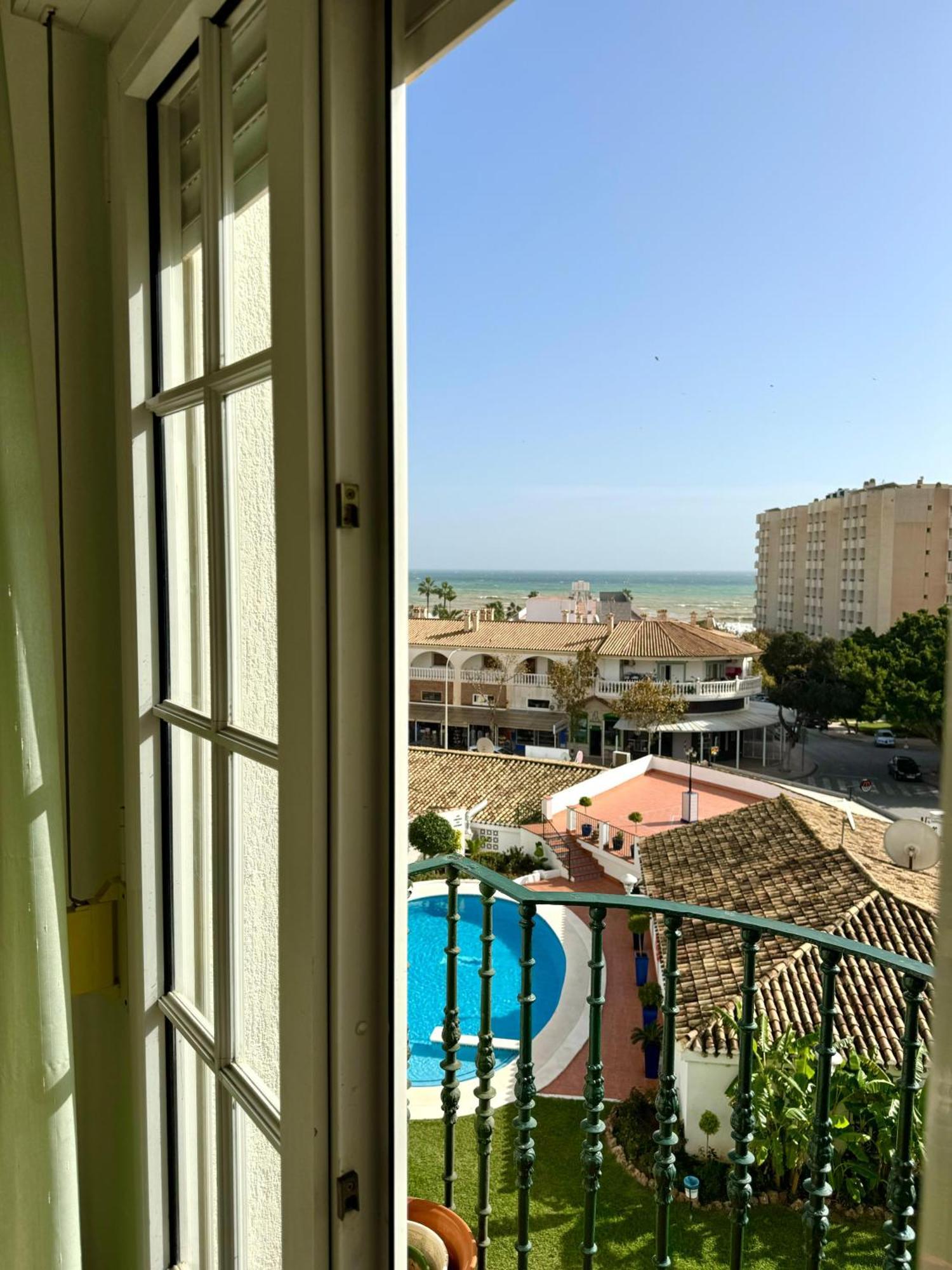 Terraza Y Vistas En Carihuela Erisa 2 A 100 Metros De La Playa * Torremolinos