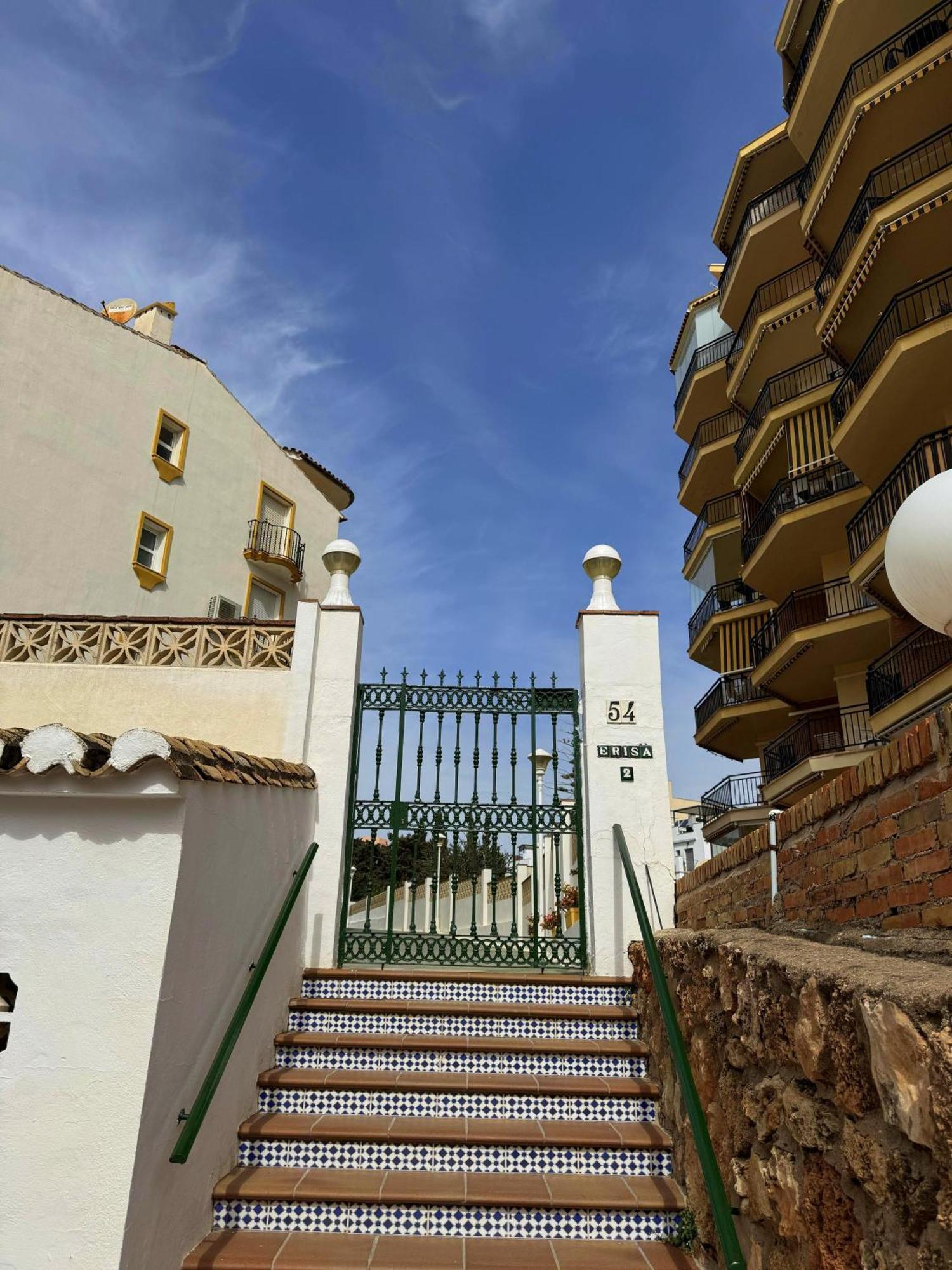 Terraza Y Vistas En Carihuela Erisa 2 A 100 Metros De La Playa Apartamento Torremolinos
