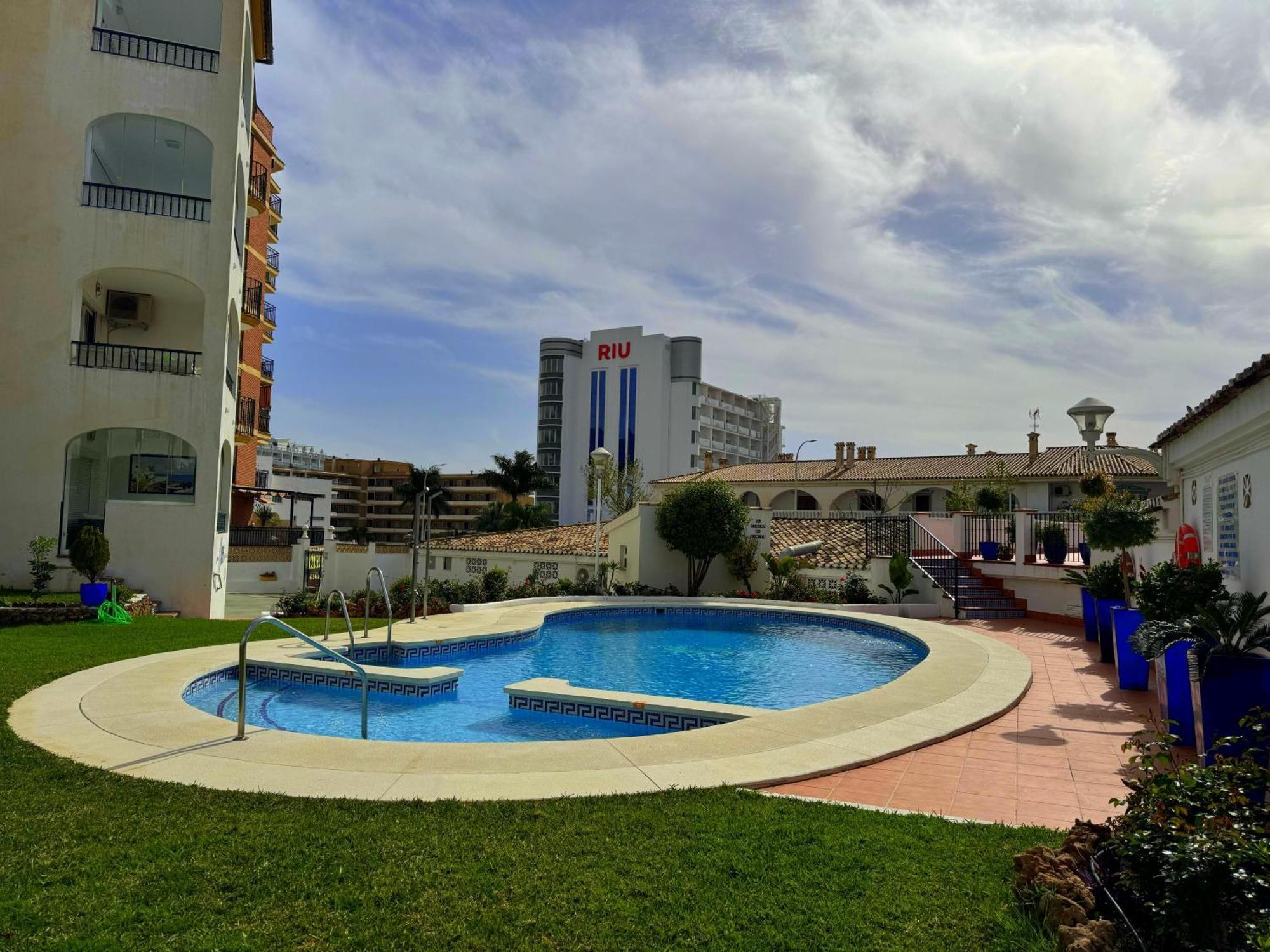 Terraza Y Vistas En Carihuela Erisa 2 A 100 Metros De La Playa * Torremolinos