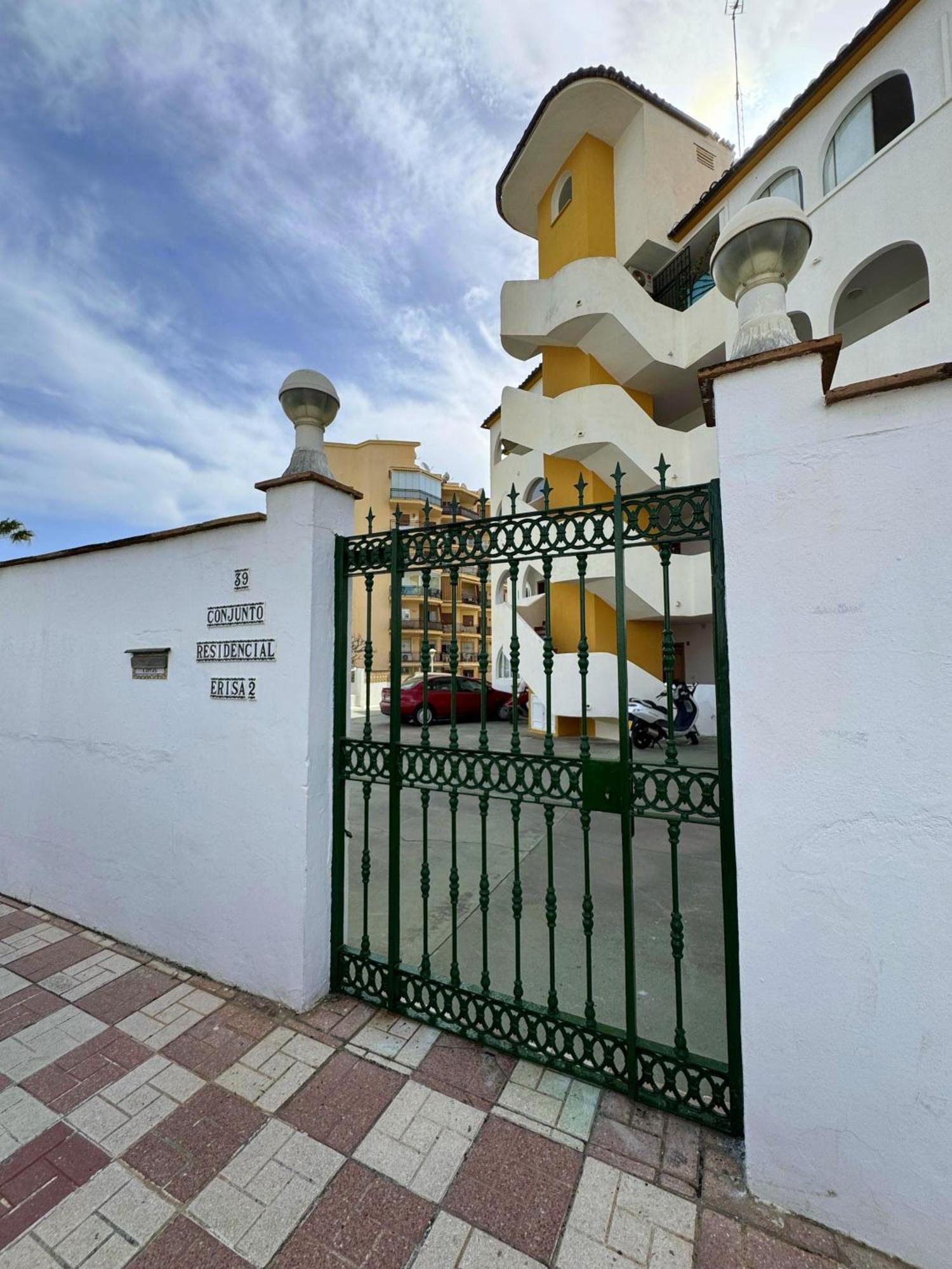Terraza Y Vistas En Carihuela Erisa 2 A 100 Metros De La Playa Apartamento